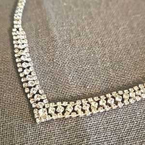 Formal classy necklace collar length crystals rhinestones V shape adjustable